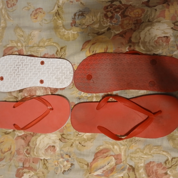 Flip flops - Picture 2 of 2